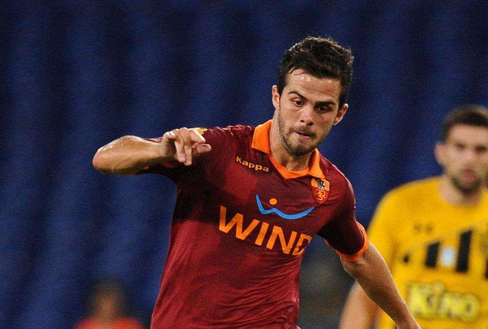 Ag. Pjanic: "Rifiutato il Tottenham, resta alla Roma"