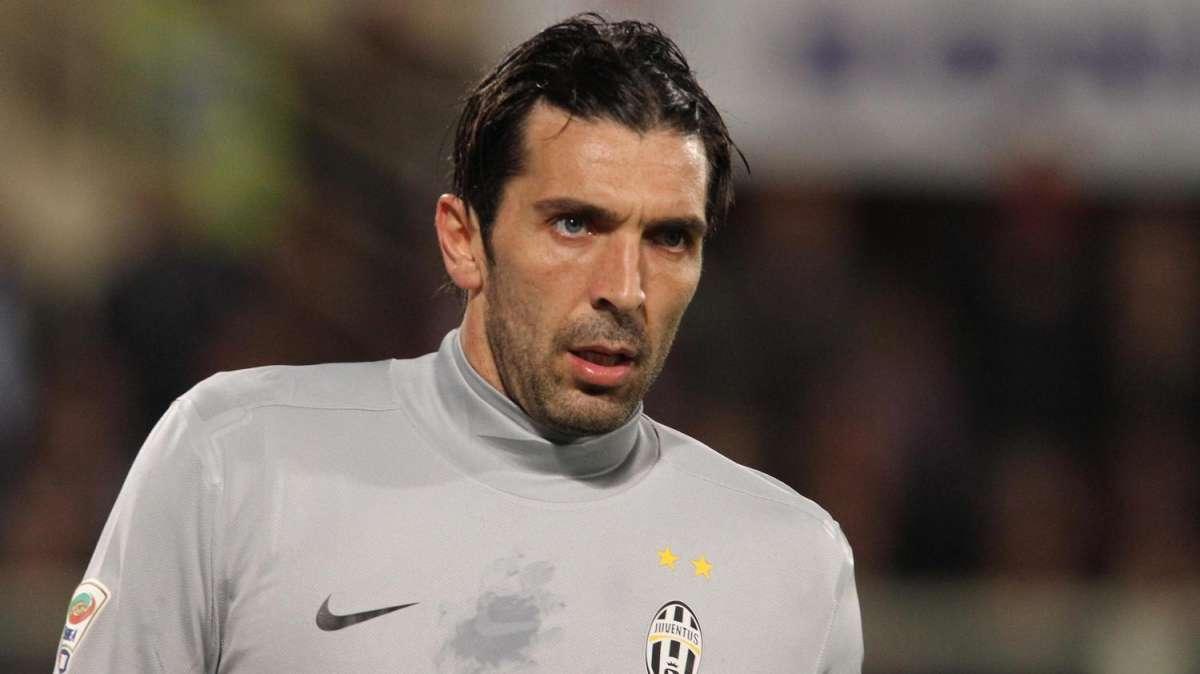 Buffon: "La Roma è una squadra di grande qualità. Totti e Del Piero hanno scritto le pagine più importanti di Roma e Juve"