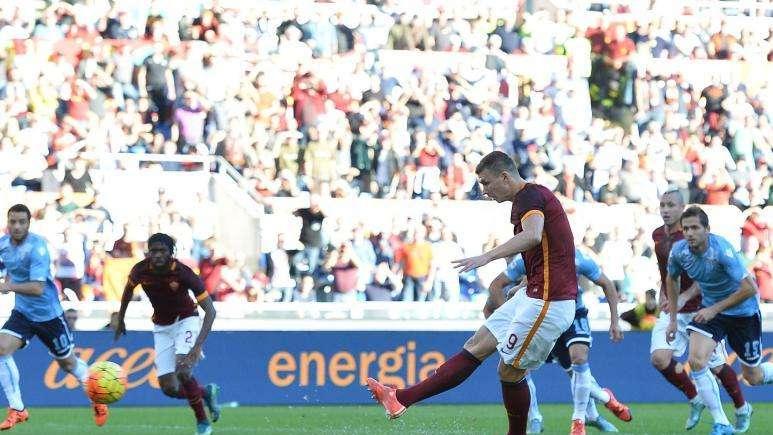 Roma-Lazio 2-0 - I giallorossi si aggiudicano il derby e tengono il passo dell'Inter, a segno Dzeko e Gervinho. FOTO!