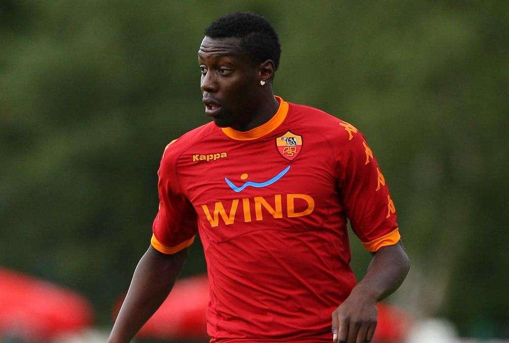 Okaka presentato a Bari: "Felice di essere qui, a Roma c'erano situazioni ambigue"