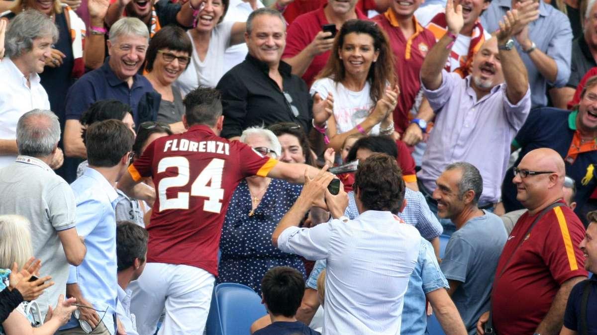 Twitter Serie A - L'abbraccio di Florenzi con nonna Aurora "best of 2014". FOTO!
