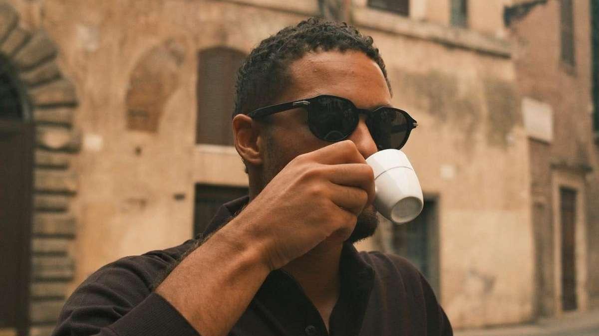 Il caffè di Rensch dopo il derby: "Buongiorno, romanisti"