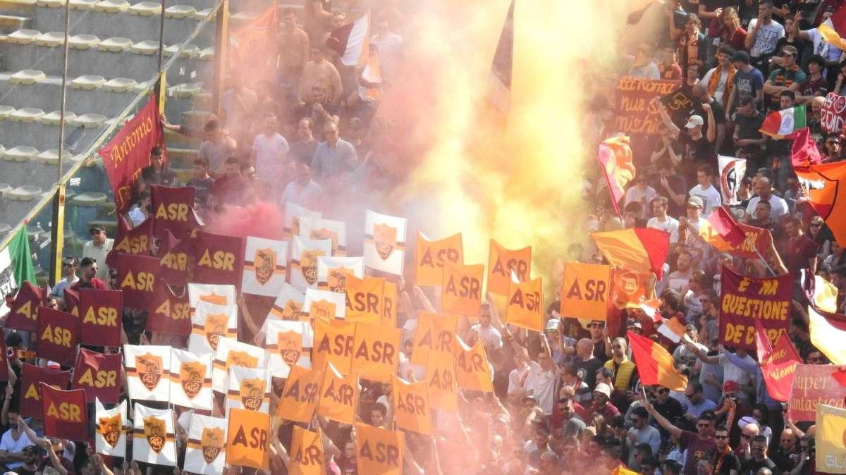 LA VOCE DELLA SERA - La Roma batte l'Eintracht e ottiene la qualificazione ai playoff di Europa League. Ranieri: "Andiamo avanti passo dopo passo". Koné: "Abbiamo grandi giocatori". Hummels: "Abbiamo giocato un'ottima gara". Il punto su Zalewski. 