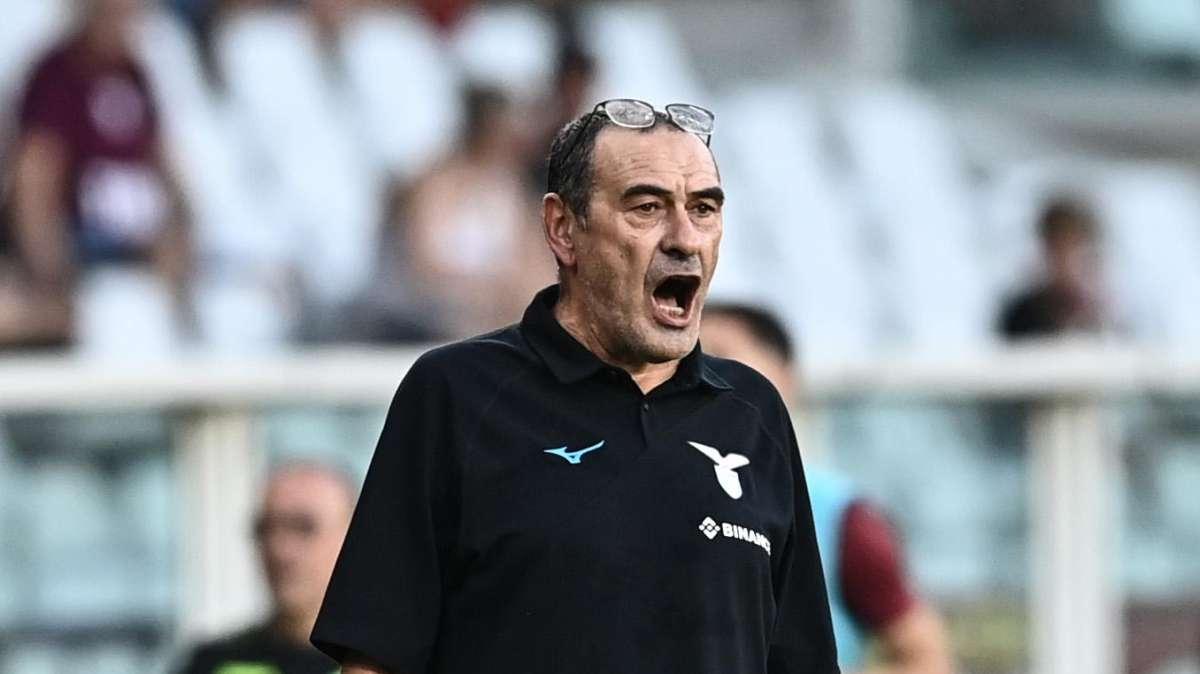 Lazio, Sarri: "Oggi Immobile ha una visita, non so se ci sarà al derby. Se dico cosa penso dell'ammonizione di Milinkovic mi squalificano per sei mesi"