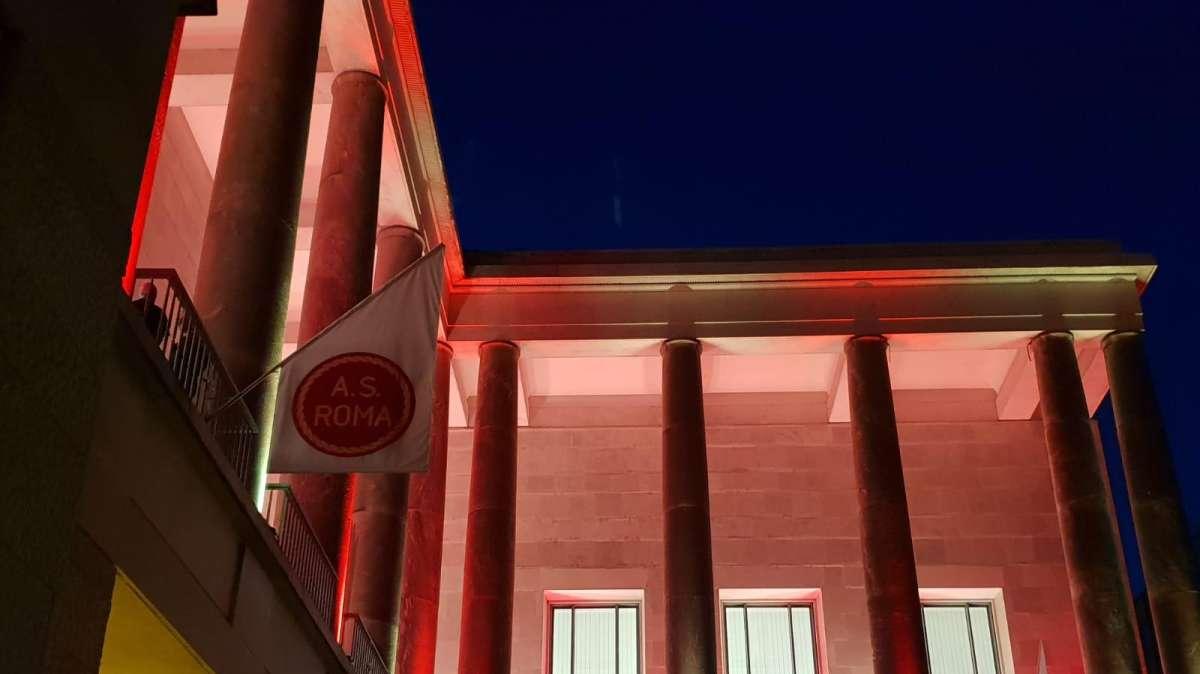 Accadde oggi - Costanzo si dimette. Inaugurata la sede di viale Tolstoj. Dall'Olanda 4000 euro per la Barcaccia