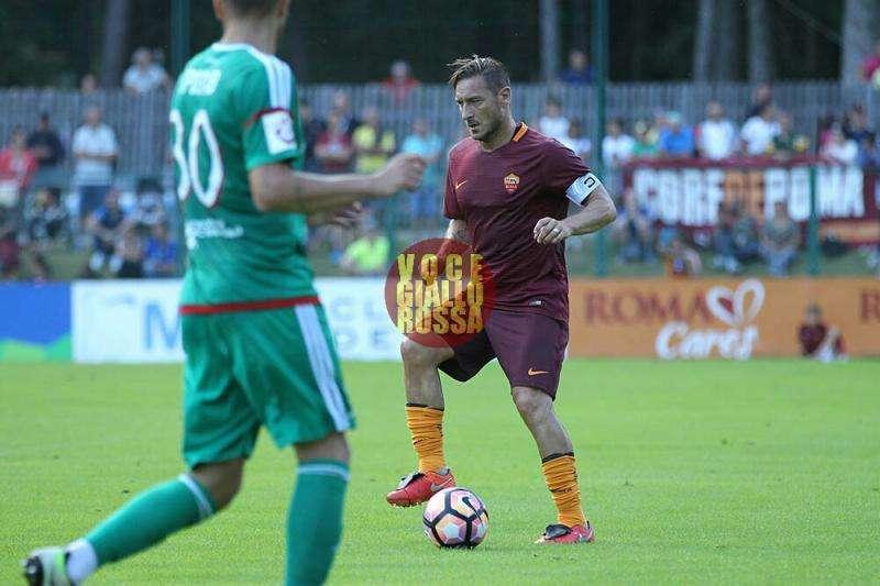 Instagram, Totti insieme alle star dei Boston Bruins
