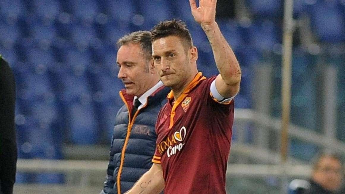 Totti: "Sarei orgoglioso di andare in Brasile. Secondo posto? Siamo più forti del Napoli"