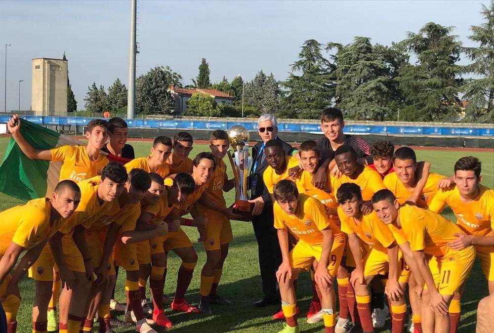 SUPERCOPPA UNDER 15 - AS Roma vs Piacenza Calcio 1919 5-1. FOTO! VIDEO!