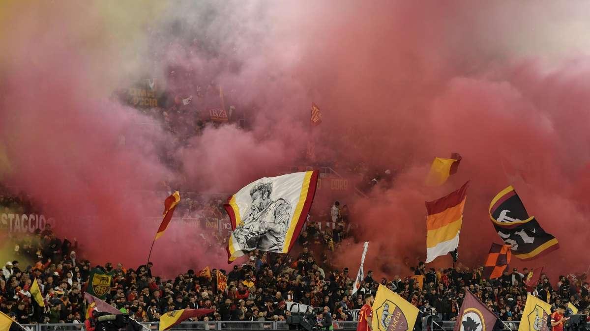 LA VOCE DELLA SERA - Everton-Roma 1-1, pareggio nell'ultima amichevole estiva. Prima offerta dei giallorossi per Assignon. L'addio di Smalling per arrivare a Badé