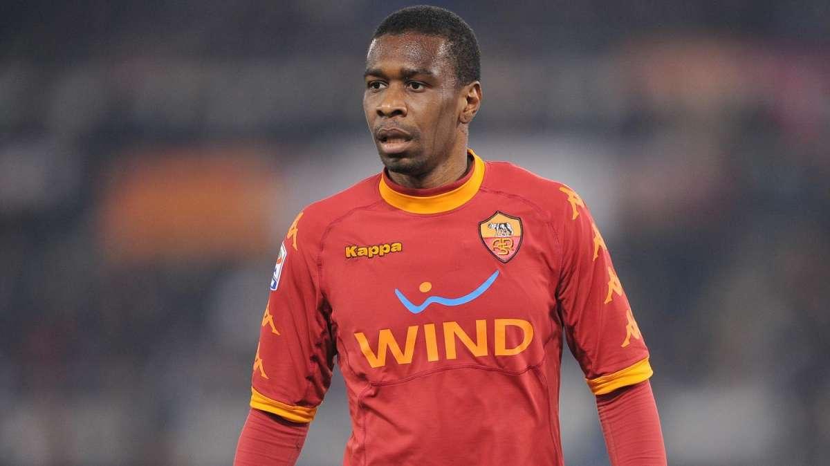 La Roma fa gli auguri di buon compleanno a Juan. VIDEO!