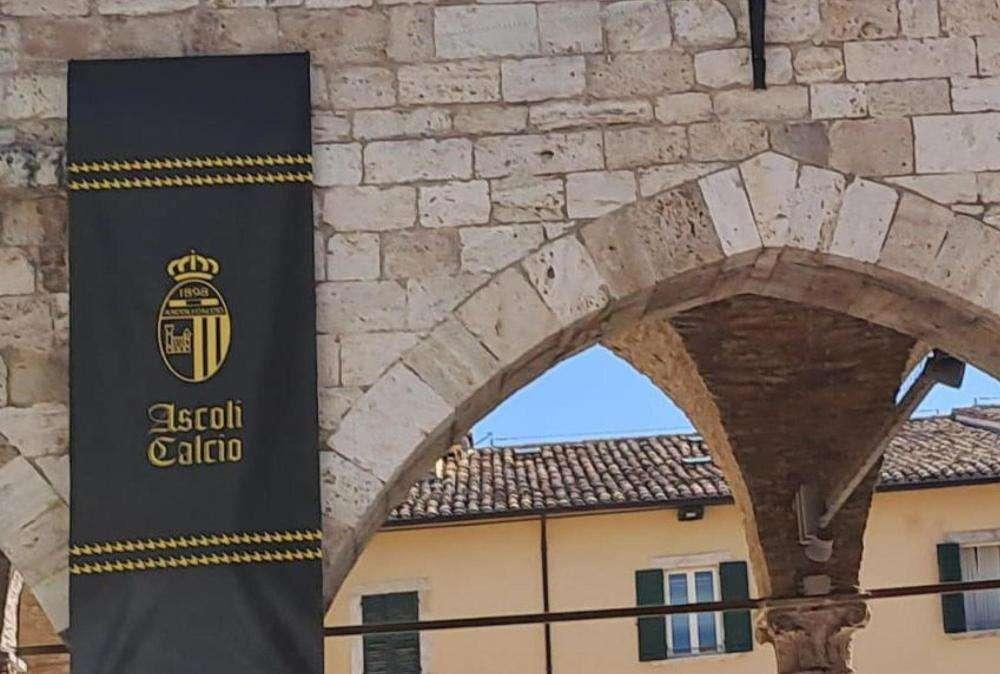 Ascoli, squalifica di 7 giornate per l'allenatore Tomei