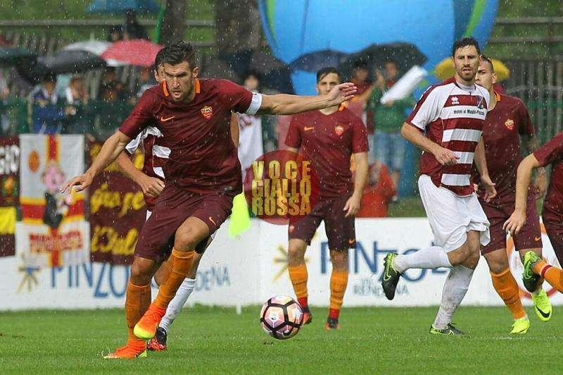 Twitter, Strootman: "Tornato ad allenarmi a Roma"