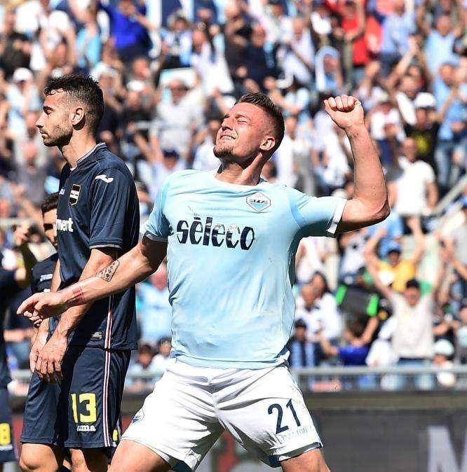 Lazio, Milinkovic-Savic: "Non so chi temo di più tra Inter e Roma, l'importante è andare in Champions"