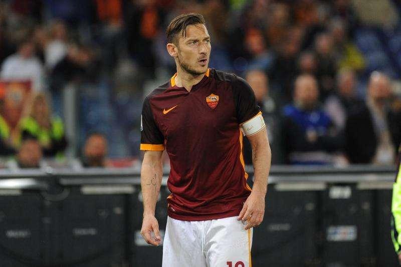 LA VOCE DELLA SERA - Trigoria, individuale per Florenzi, Keita e Falque. Totti si complimenta con Ranieri. Strootman: "I tifosi mi hanno sempre sostenuto. Ora voglio ricambiare"