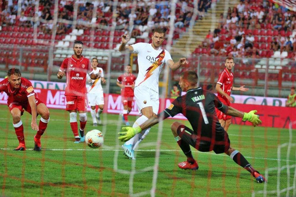 Perugia-Roma 1-3 - Dzeko e una doppietta di Mancini decidono il match. Spreca Schick, salva Pau Lopez. VIDEO! FOTO!