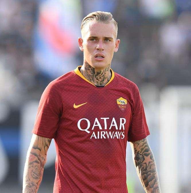 Karsdorp vicino al rientro al Feyenoord: si discute sulla formula del prestito