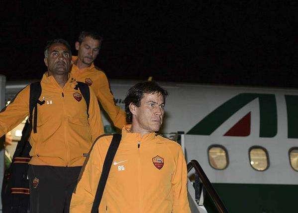 Giallorossi arrivati in hotel a Napoli. FOTO!