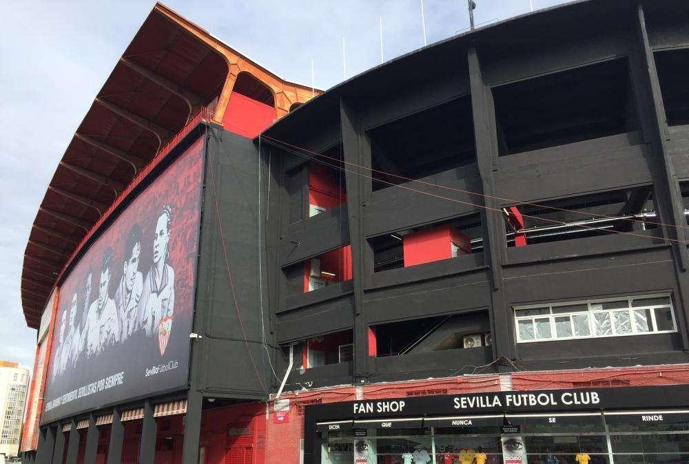 Dalla Spagna: rischio porte chiuse per Siviglia-Roma. Il club andaluso: "Per ora nessuna restrizione"