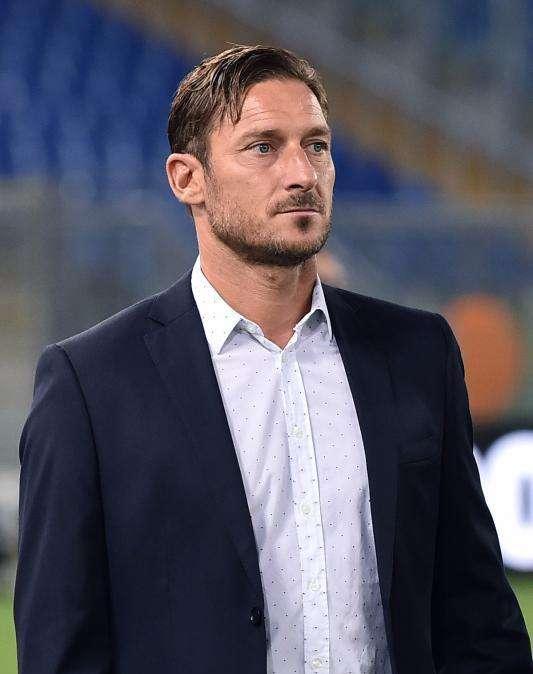 Instagram, Chamizo con Totti: "È un onore"