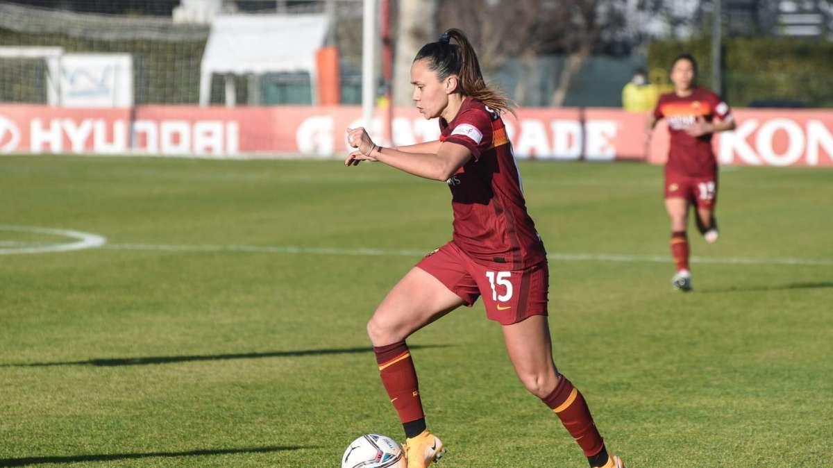 Hellas Verona-Roma, problema alla caviglia per Serturini che parte dalla panchina