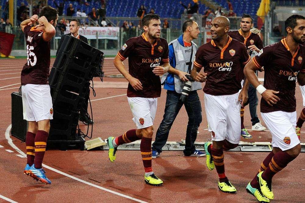 Accadde oggi - Pareggio spettacolo a Londra contro il Chelsea. Ottava vittoria consecutiva per Garcia contro il Napoli. Voeller: "Roma la sento un po' mia"
