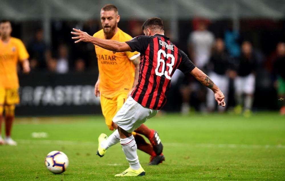 Milan-Roma 2-1 - La gara sui social: "Il nulla dopo due mesi di allenamenti. Ha avuto più incidenza Sarri in un mese che Di Francesco in più di un anno"