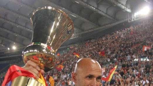 Accadde oggi - Curve chiuse ma il coro era: "Rossoneri carabinieri". Spalletti: "Totti via da Roma? Bisognerebbe spostare il Tevere". De Rossi attacca chi critica Doni