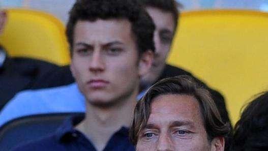 Totti: "Spero di portare la Roma più in alto possibile a livello mondiale, perché la Roma si tifa e si ama”. VIDEO!