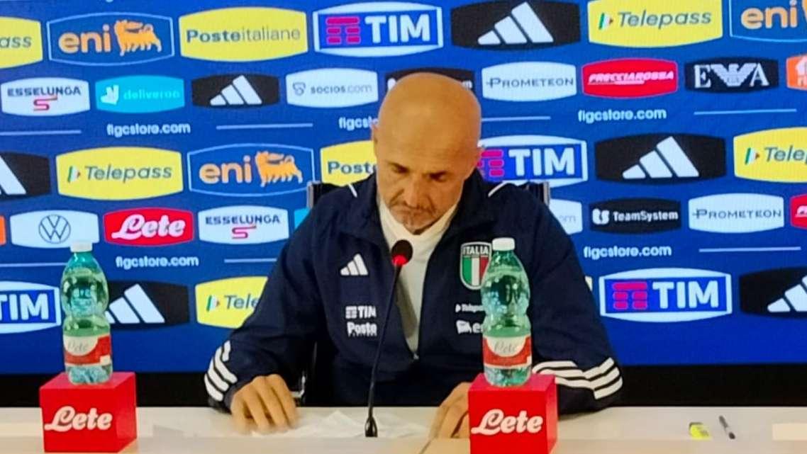 Italia, Spalletti: "Cristante ha un affaticamento muscolare. Totti? Mi fa piacere riparlare con lui"