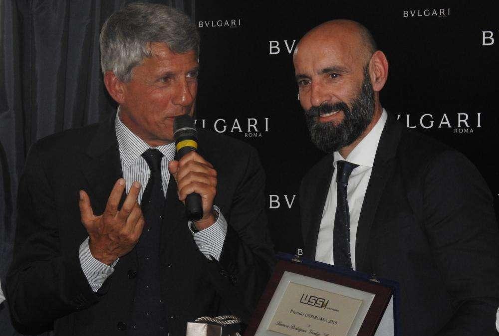 CANOTTIERI ANIENE - Monchi: "Alisson via solo se io torno in porta". Ünder: "Voglio migliorare ancora". Di Francesco: "Manteniamo intatta questa positività". Baldissoni: "Contratto del mister? Rapporto più che sano". FOTO! VIDEO!