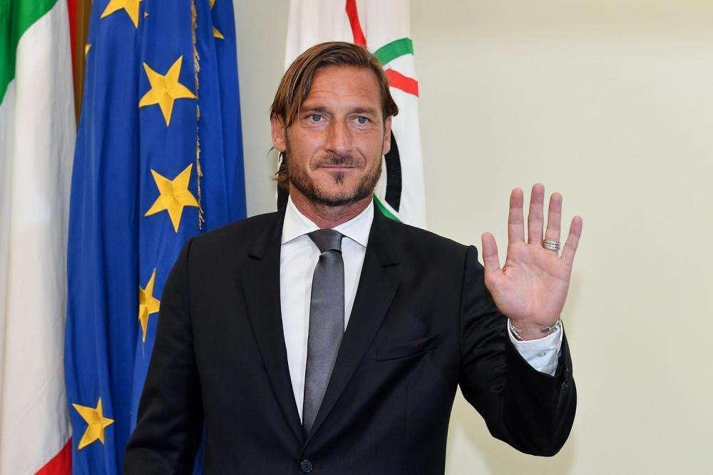 Totti: "Non avrei mai smesso, mi mancano le partite. Dopo il ritiro devi reinventarti e iniziare da capo"