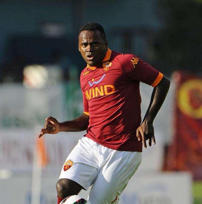 Simplicio: "Pastore deve giocare come Totti per fare la differenza"