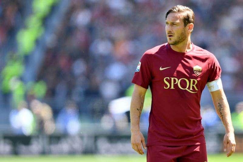 Instagram, Totti scherza con un bimbo: "Di' che il 28 non vengo". VIDEO!