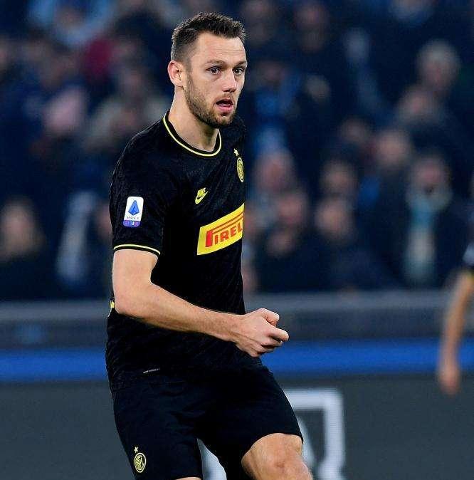 Inter, diffidato de Vrij: Conte potrebbe mandarlo in panchina con la SPAL per averlo a disposizione contro la Roma