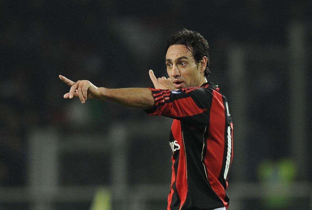 Nesta a Galliani: "Perchè a me 2,5 milioni e Mexes 4,5?"