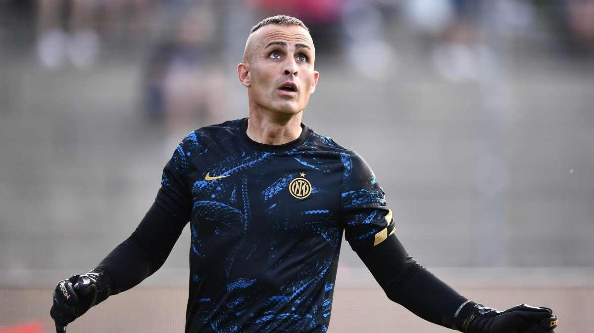 Inter, distrazione al legamento collaterale per Cordaz