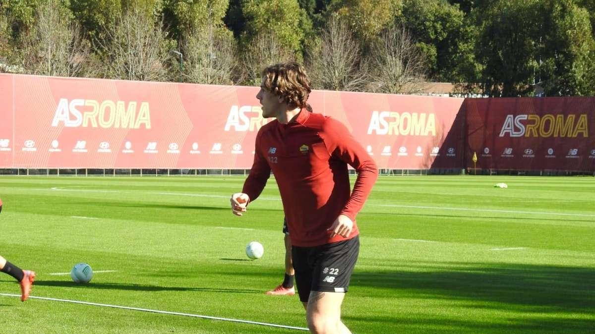 La madre di Zaniolo: "Prima erano soltanto i laziali a insultare Nicolò, adesso pure i romanisti. Che disastro"