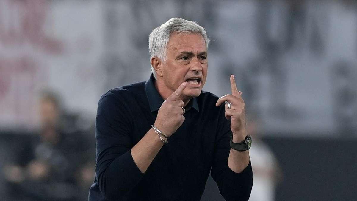 Mourinho: "Triste per il risultato. La classifica non è vera, a gennaio non saremo lì. Torneremo a non prendere gol"