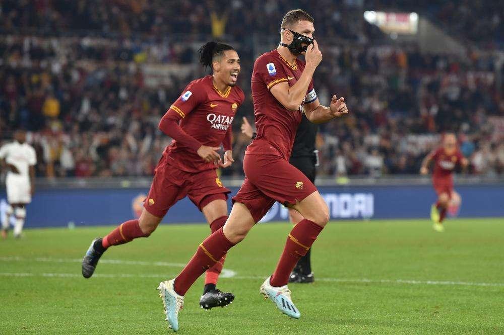 Roma-Milan 2-1 - La gara sui social: "Dzeko enciclopedia del calcio. Mancini migliora partita dopo partita"