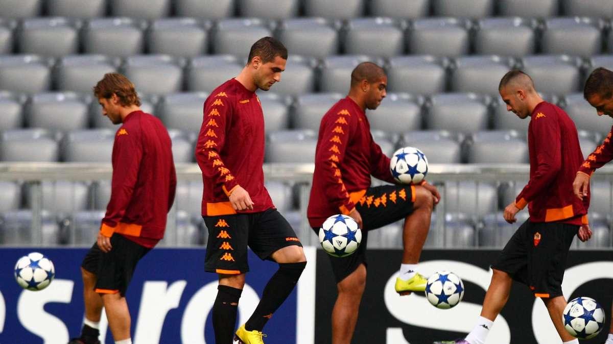 TRIGORIA - Provato il tandem d'attacco Totti-Menez. Borriello in gruppo, assenti Vucinic, Cassetti e Adriano