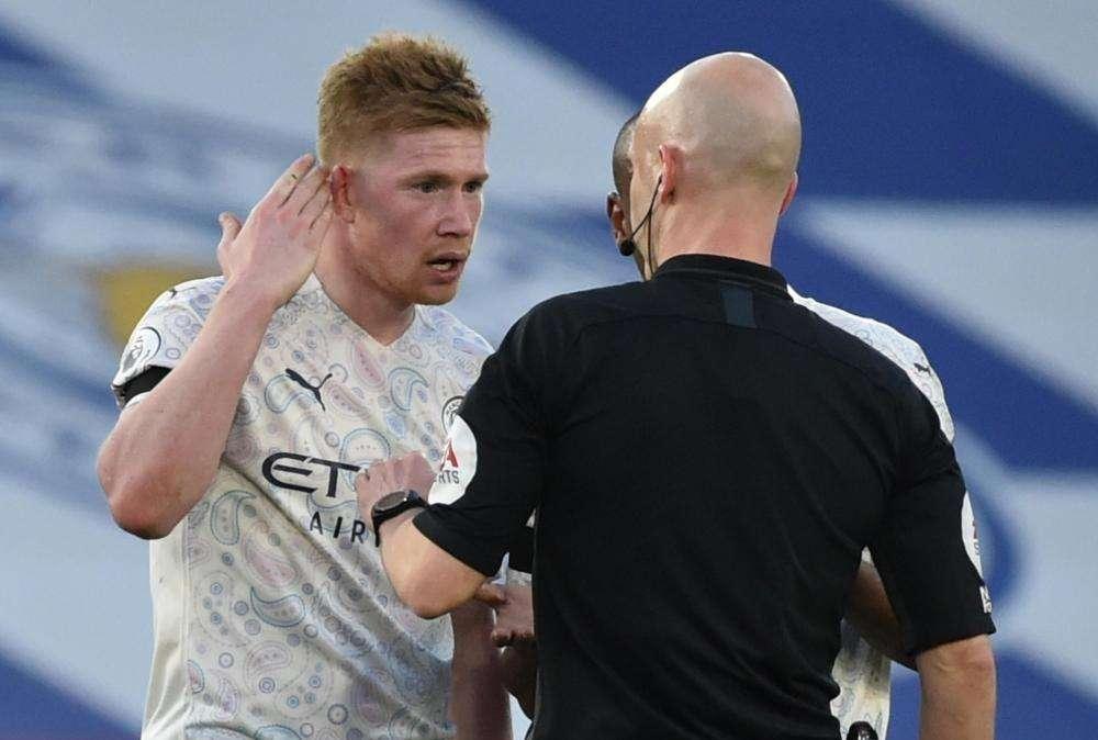 De Bruyne prolunga con Manchester City fino al 2025