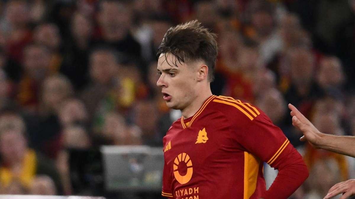 La Roma in Nazionale - Polonia-Austria 1-3 - 90' per Zalewski, che sciupa una buona occasione nel primo tempo