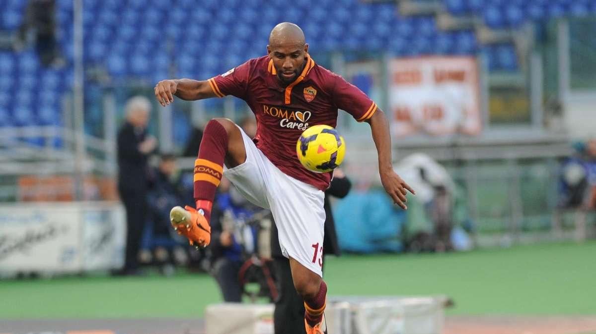 Napoli-Roma, i convocati di Garcia: c'è Maicon