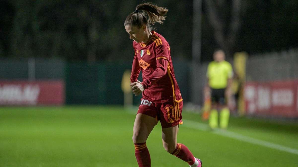 Un utente X augura la rottura del crociato ad Haavi, la norvegese risponde: "Davanti a queste cattiverie la miglior risposta è il campo…"