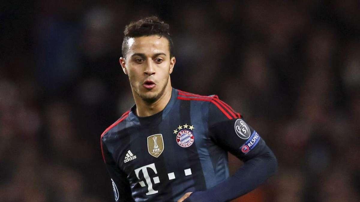 Bayern Monaco, grave infortunio per Thiago Alcantara