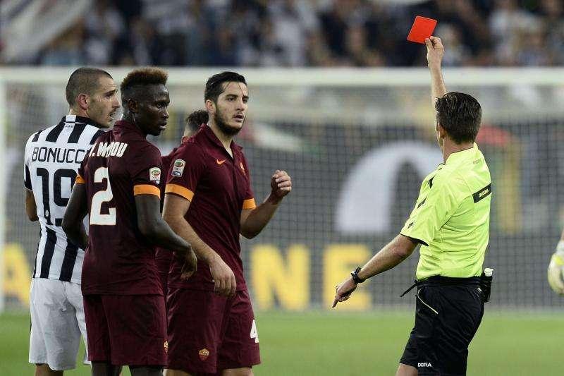 Accadde oggi - Rocchi: "Arbitrai male Juventus-Roma". Almeyda: "Totti il più grande della storia della Roma, un vero capitano". Ventura: "Avrei una voglia pazzesca di allenare la Roma"