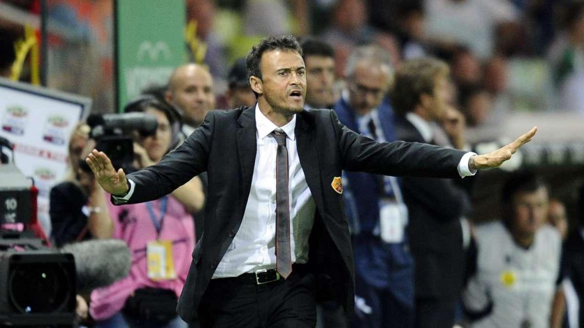 Più che 4-3-3 con Totti trequartista è un 4-3-1-2. A guadagnarci sono gioco e spettacolo