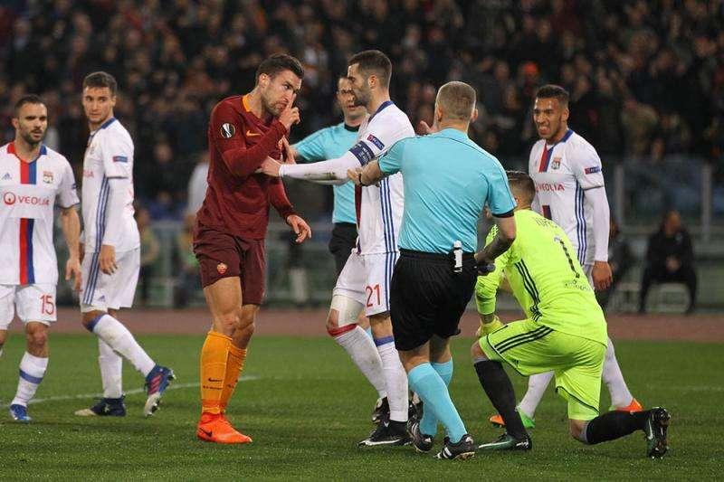 Roma-Lione 2-1 - I giallorossi non completano la rimonta e vengono eliminati dall'Europa League. FOTO!