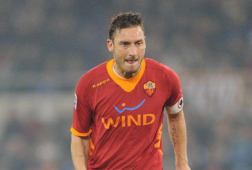 Totti: "Il gol non è un'ossessione, l'importante è giocare bene e vincere. Mi sono dispiaciute le critiche davanti ai miei figli"