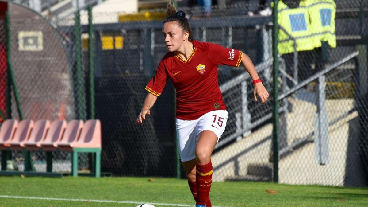 Roma Femminile, Serturini sulla nuova maglia: "Ogni volta che la indosso dico: vorrei essere nei miei panni". VIDEO!